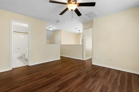 27 N Queenscliff Circle The Woodlands TX 77382