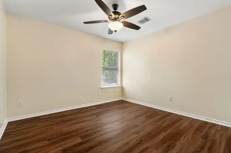 27 N Queenscliff Circle The Woodlands TX 77382