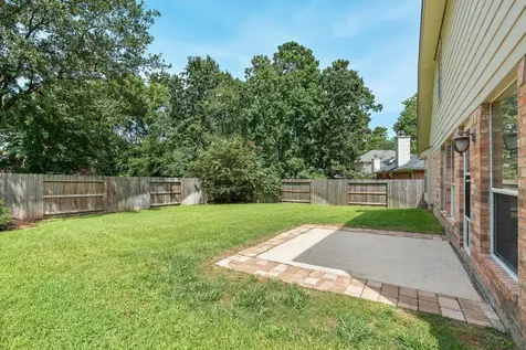 27 N Queenscliff Circle The Woodlands TX 77382