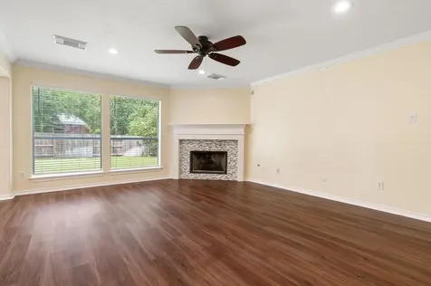27 N Queenscliff Circle The Woodlands TX 77382