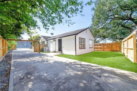 9201 Klondike Street Houston TX 77075