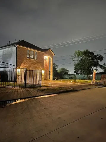 10902 Seneca Street Houston TX 77016