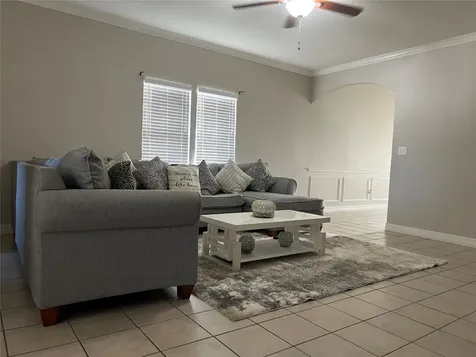 10902 Seneca Street Houston TX 77016