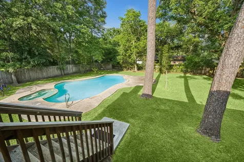 11818 Beverly Drive Houston TX 77065