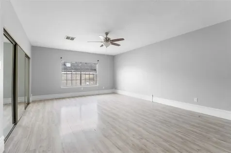 420 Wilcrest Drive 420 Houston TX 77042