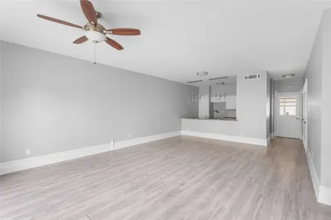 420 Wilcrest Drive 420 Houston TX 77042