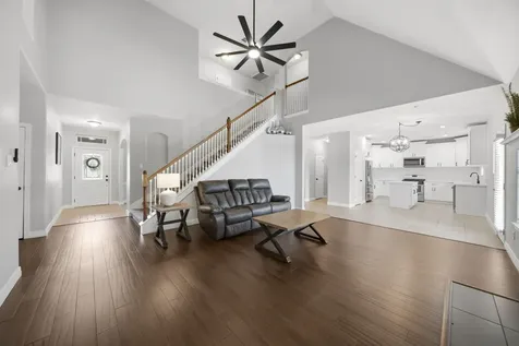 14002 St Thomas Street Mont Belvieu TX 77523