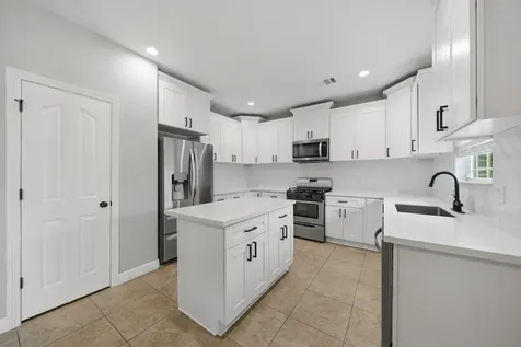 14002 St Thomas Street Mont Belvieu TX 77523