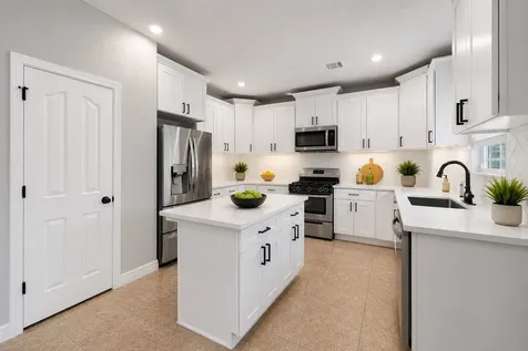 14002 St Thomas Street Mont Belvieu TX 77523