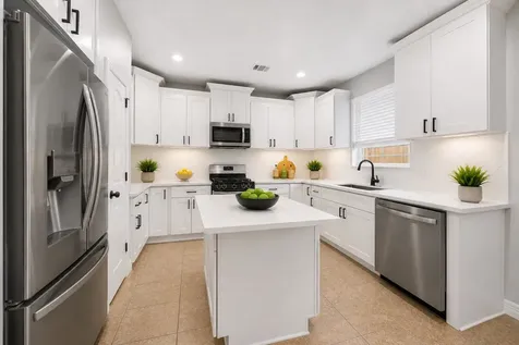 14002 St Thomas Street Mont Belvieu TX 77523