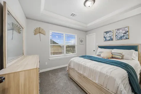 14002 St Thomas Street Mont Belvieu TX 77523