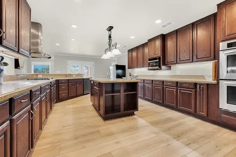 11265 State Highway 7 West Center TX 75935