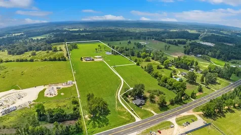 11265 State Highway 7 West Center TX 75935