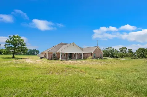 11265 State Highway 7 West Center TX 75935