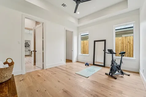 1306 Curtin Street Houston TX 77018