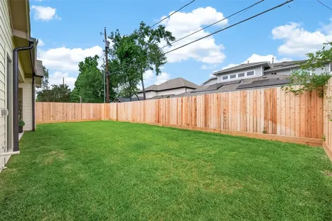 1306 Curtin Street Houston TX 77018