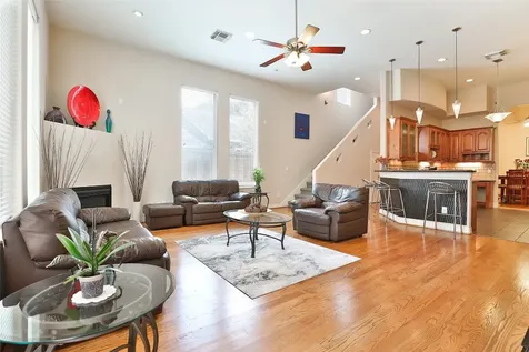826 E 29th Street Houston TX 77009