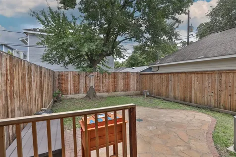 826 E 29th Street Houston TX 77009