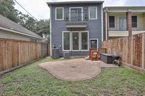 826 E 29th Street Houston TX 77009