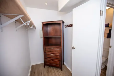 18515 Egret Bay Boulevard 803 Houston TX 77058