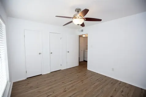 18515 Egret Bay Boulevard 803 Houston TX 77058