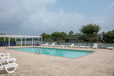 18515 Egret Bay Boulevard 803 Houston TX 77058