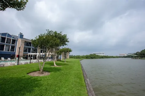 18515 Egret Bay Boulevard 803 Houston TX 77058