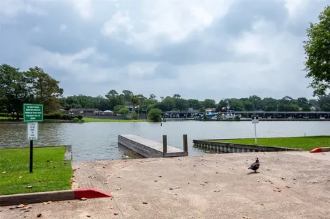 18515 Egret Bay Boulevard 803 Houston TX 77058