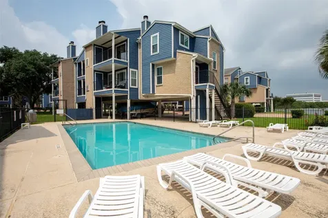 18515 Egret Bay Boulevard 803 Houston TX 77058