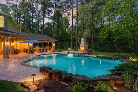 114 Fairwater Drive Montgomery TX 77356