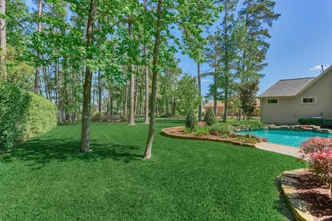 114 Fairwater Drive Montgomery TX 77356