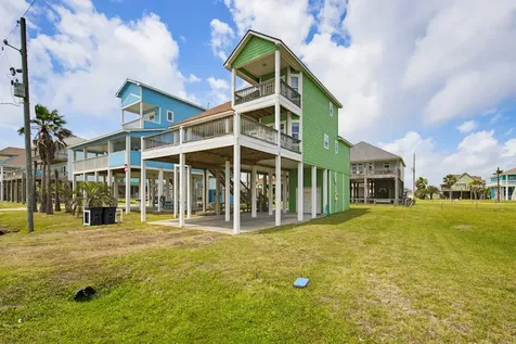 1327 Emerald Drive Crystal Beach TX 77650