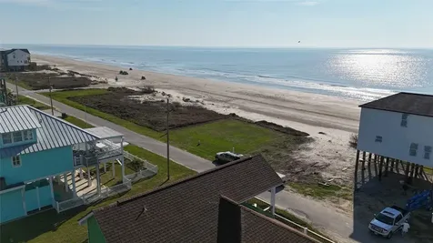 1327 Emerald Drive Crystal Beach TX 77650