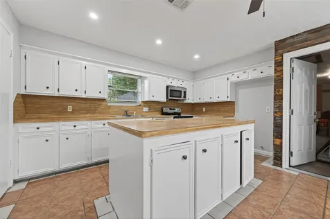 6102 Crakston Street Houston TX 77084