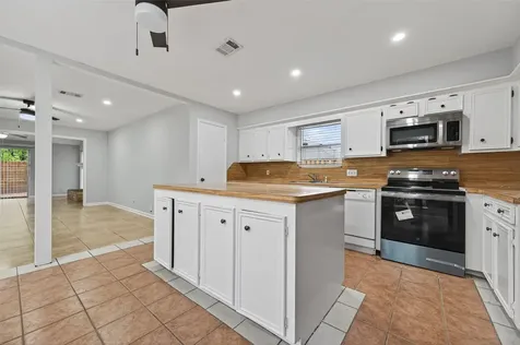 6102 Crakston Street Houston TX 77084