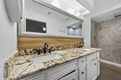 6102 Crakston Street Houston TX 77084