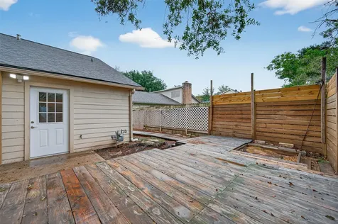 6102 Crakston Street Houston TX 77084