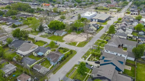 4815 Cetti Street Houston TX 77009