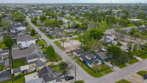4815 Cetti Street Houston TX 77009