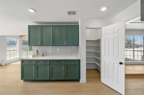 5607 Arncliffe Drive Houston TX 77088