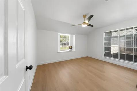 5607 Arncliffe Drive Houston TX 77088