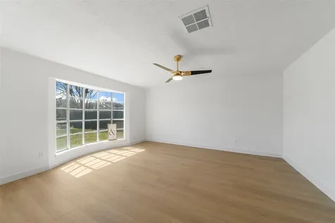 5607 Arncliffe Drive Houston TX 77088