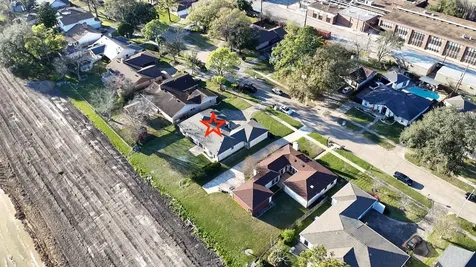 5607 Arncliffe Drive Houston TX 77088