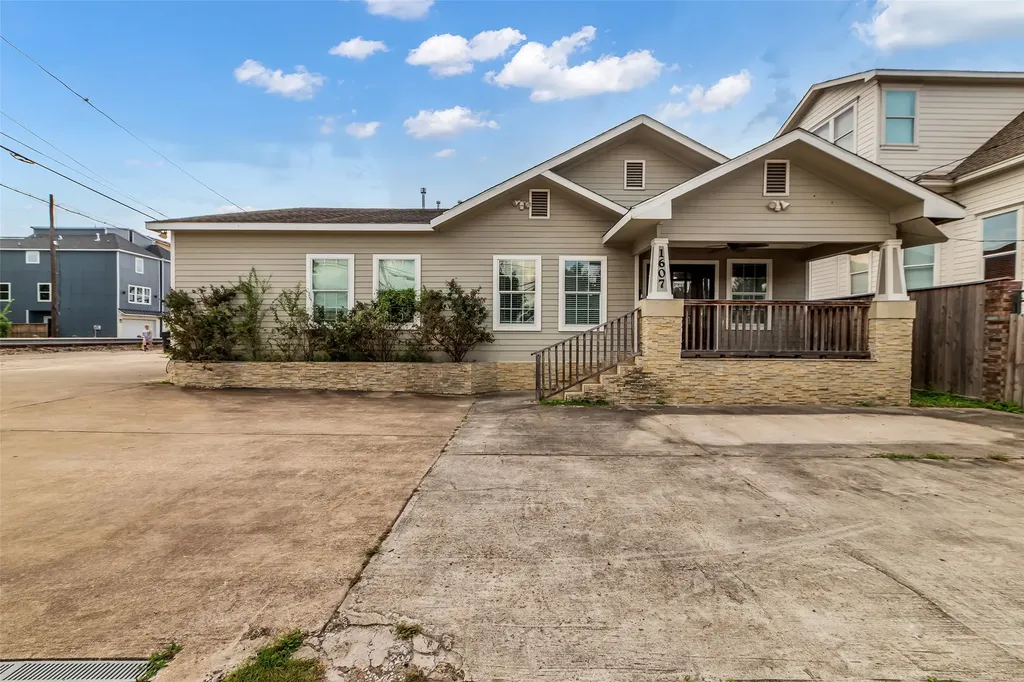 1607 Houston Avenue Houston TX 77007