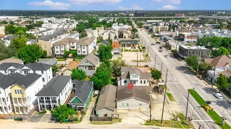 1607 Houston Avenue Houston TX 77007