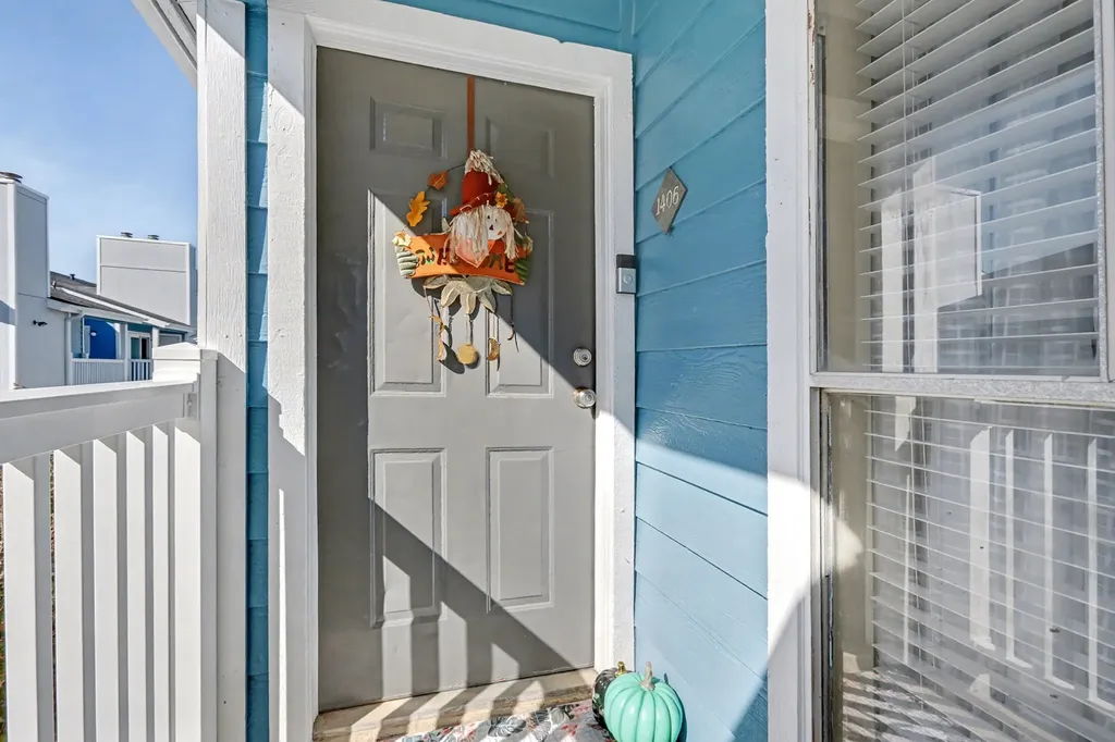 3506 Cove View Boulevard 1406 Galveston TX 77554