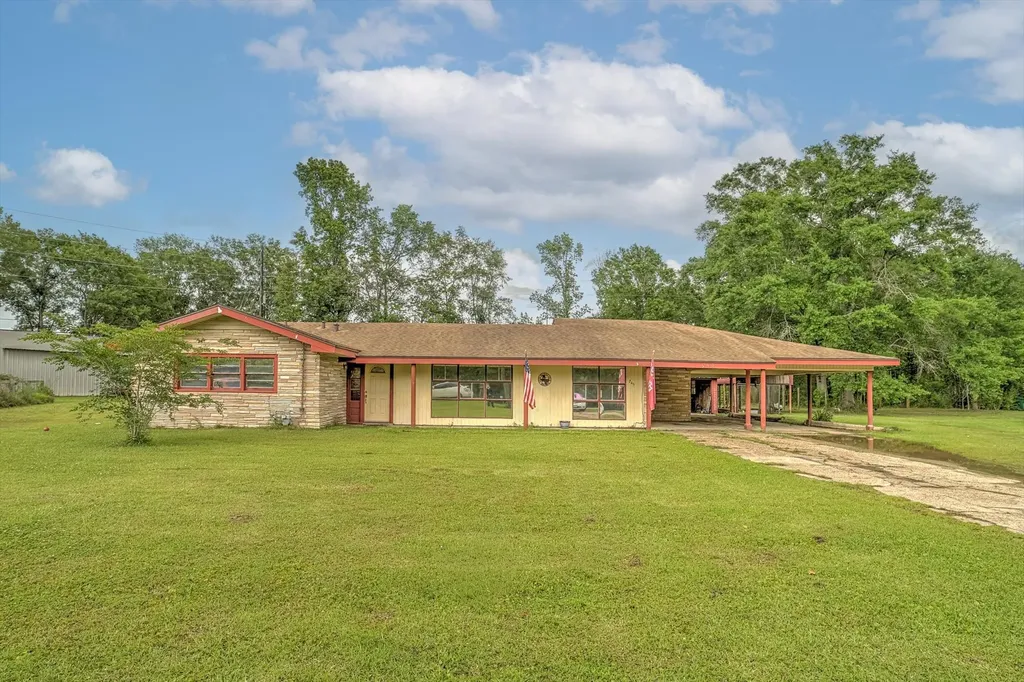 245 County Road 857 Evadale TX 77612