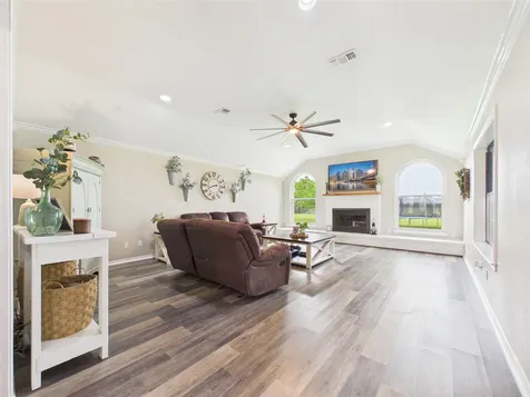 4610 Mustang Rd Road Alvin TX 77511