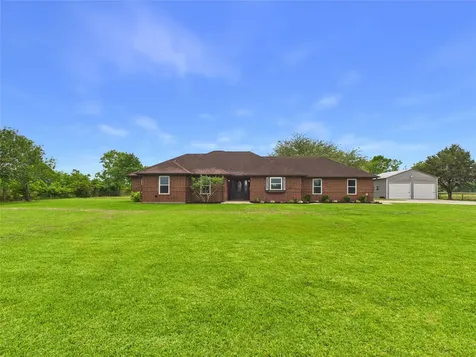 4610 Mustang Rd Road Alvin TX 77511