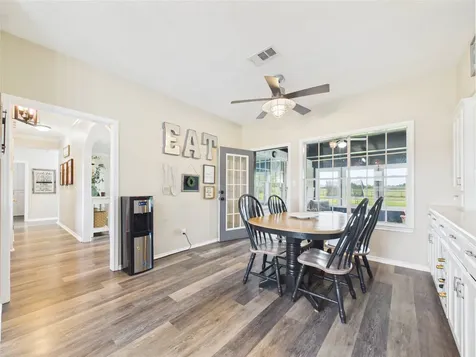 4610 Mustang Rd Road Alvin TX 77511